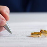 Quién debe pagar los costes de un divorcio